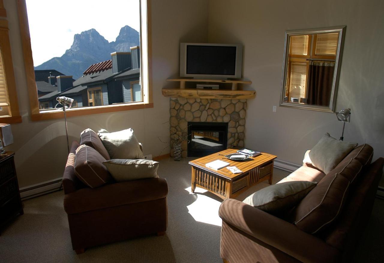 Apartment 407, Contemporary Decor Canmore Kültér fotó